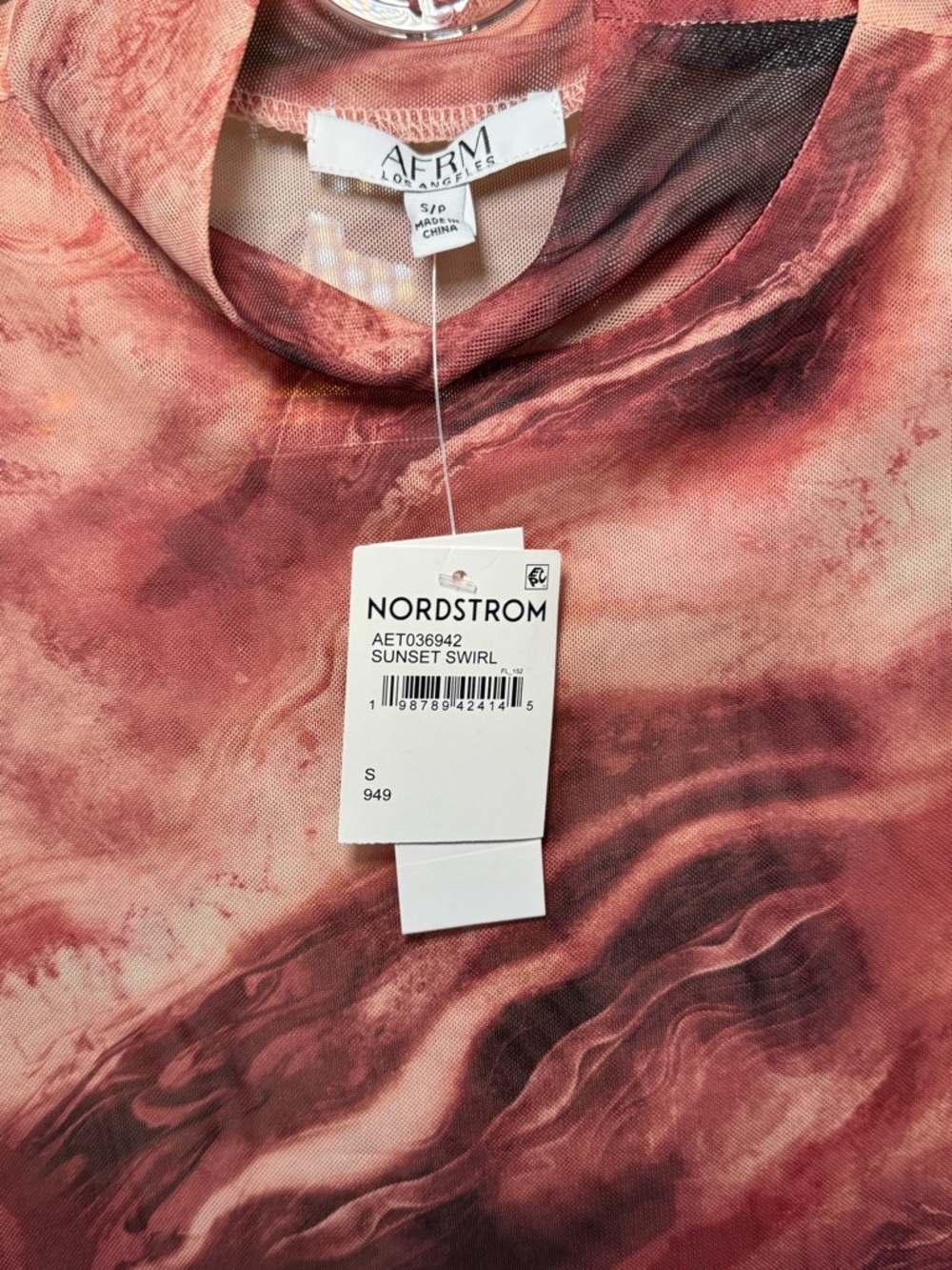 🍂🍦 Nordstrom Sunset Swirl Sheer Top in Rust and Cream 🍦🍂 - Picture 3 of 4